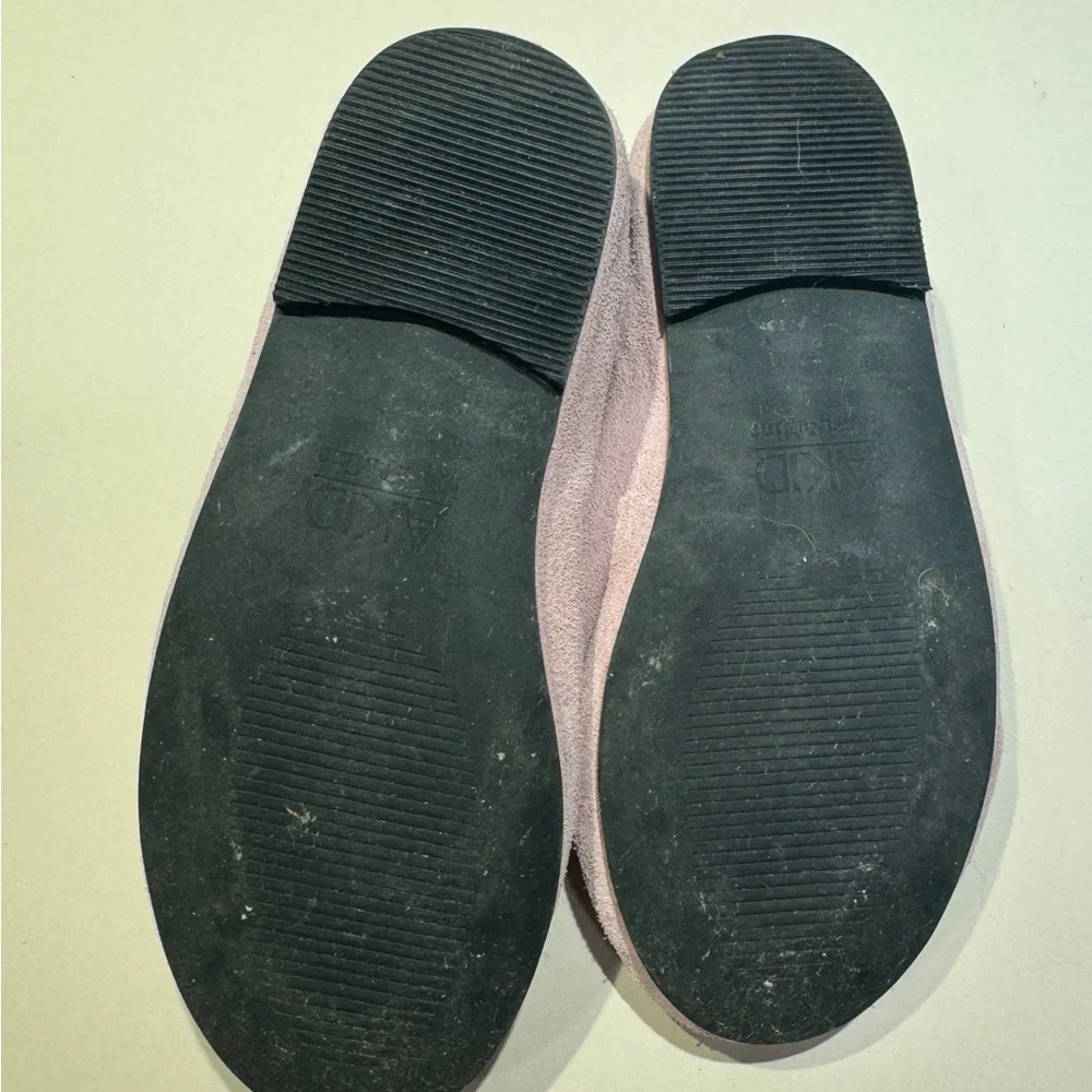 AKID Pink Suede Skeleton Loafers, Great Condition, Size 10. HTF Loafers Preppy